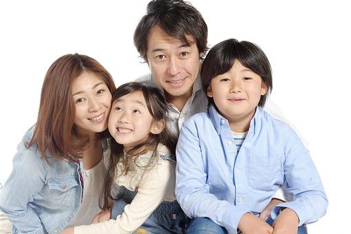 東京にある家族写真におすすめのスタジオ３選のアイキャッチ画像